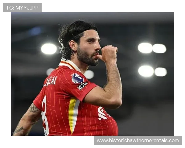 索博斯洛伊体能优势显著，持续高强度跑动助力球队攻防转换