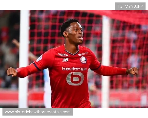 乔纳森·戴维 vs 拉卡泽特:技术型前锋的战术角色与数据对比 乔纳森·戴维 vs 拉卡泽特:技术型前锋的战术角色与数据对比