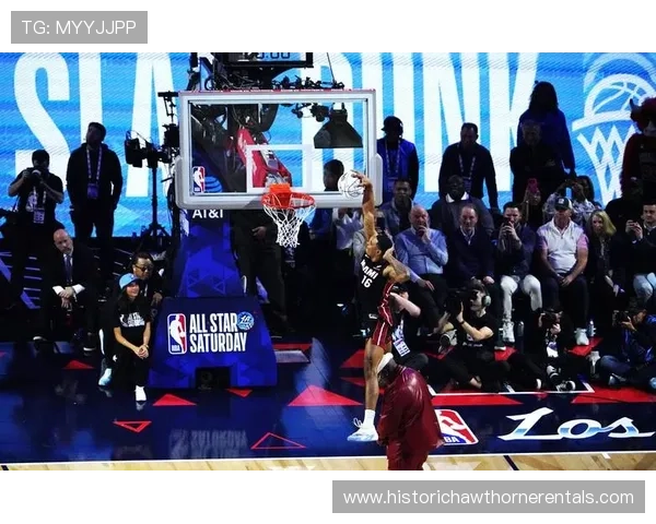 什么是扣篮干扰规则？在NBA比赛中如何判断违例？